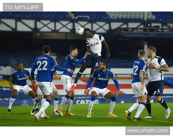 英超中场巨星盘点:掌控比赛节奏的核心力量与精彩表现 英超中场巨星盘点:掌控比赛节奏的核心力量与精彩表现